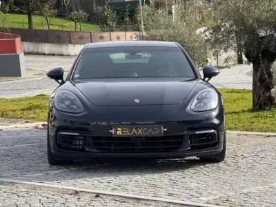 Vendo Porsche Panamera 2017 - 58990 EUR, 114000 km - AUTO.MOTO.pt