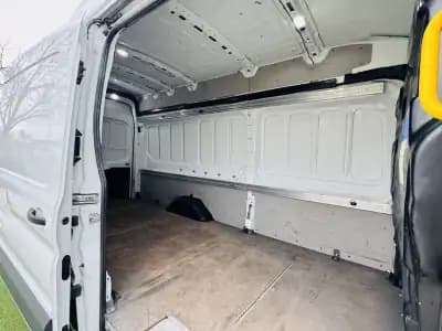 Vendo Ford Transit 2019 - 21999 EUR, 169000 km - AUTO.MOTO.pt