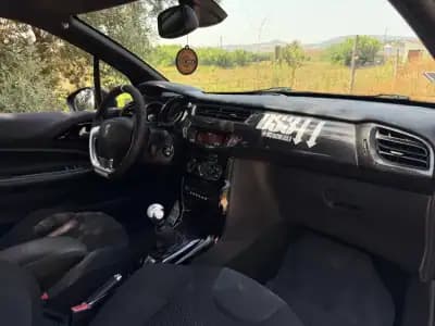 Sell Citroën DS3 2013 - 9995 EUR, 137790 km - AUTO.MOTO.pt