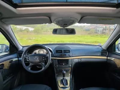 Vendo Mercedes-Benz E 220 2007 - 8990 EUR, 330000 km - AUTO.MOTO.pt