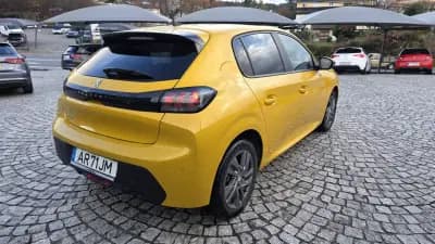 Vendo Peugeot 208 2022 - 16990 EUR, 48000 km - AUTO.MOTO.pt