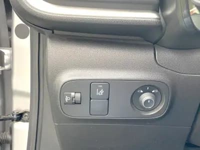 Vendo Citroën C3 2019 - 13990 EUR, 37643 km - AUTO.MOTO.pt