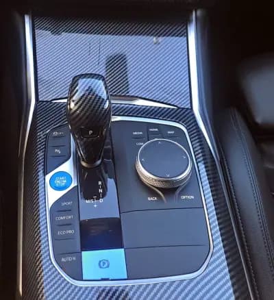 Vendo BMW 320 2020 - 31000 EUR, 130000 km - AUTO.MOTO.pt