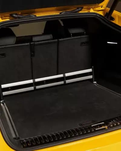 Vendo Lamborghini Urus 2020 - 305000 EUR, 104000 km - AUTO.MOTO.pt