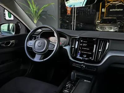 Vendo Volvo XC 60 2021 - 31990 EUR, 140750 km - AUTO.MOTO.pt