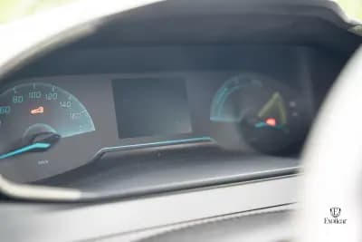 Vendo Peugeot e-208 2023 - 17900 EUR, 25000 km - AUTO.MOTO.pt