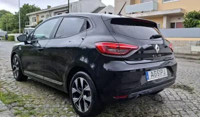 Sell Renault Clio 2021 - 14950 EUR, 71900 km - AUTO.MOTO.pt