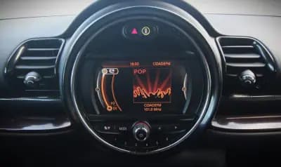 Sell MINI Clubman 2017 - 15750 EUR, 145700 km - AUTO.MOTO.pt