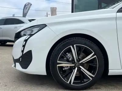 Sell Peugeot 308 2022 - 19999 EUR, 65682 km - AUTO.MOTO.pt