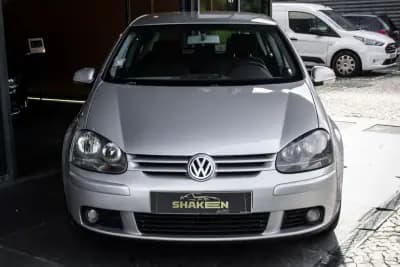 Vendo Volkswagen Golf 2003 - 4900 EUR, 208740 km - AUTO.MOTO.pt