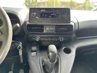 Vendo Opel COMBO V 1.6 CDTI L1H1 ESSENTIAL 2018 - 8250 EUR, 240000 km - AUTO.MOTO.pt