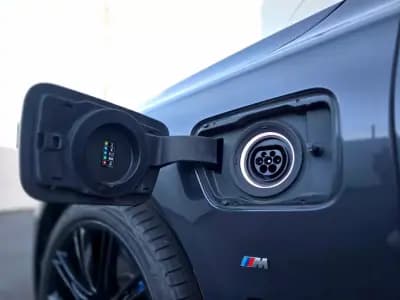 Vendo BMW 740 2017 - 35900 EUR, 125000 km - AUTO.MOTO.pt