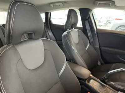 Sell Volvo V40 2014 - 10950 EUR, 203325 km - AUTO.MOTO.pt