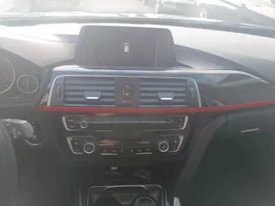 Vendo BMW 320 2017 - 16900 EUR, 160384 km - AUTO.MOTO.pt