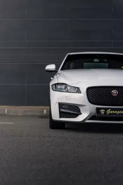 Vendo Jaguar XF 2017 - 24990 EUR, 145800 km - AUTO.MOTO.pt