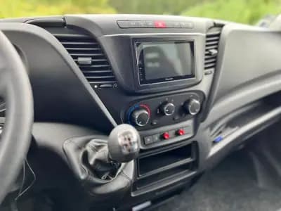 Sell Iveco Daily 2018 - 39990 EUR, 53596 km - AUTO.MOTO.pt