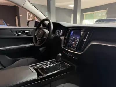 Sell Volvo V60 2022 - 25990 EUR, 149741 km - AUTO.MOTO.pt