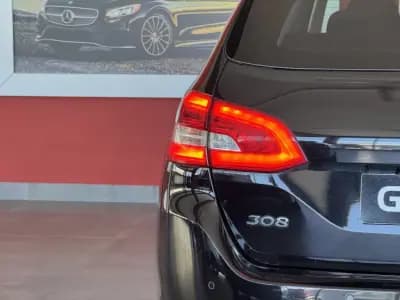 Vendo Peugeot 308 SW 2018 - 13500 EUR, 49820 km - AUTO.MOTO.pt
