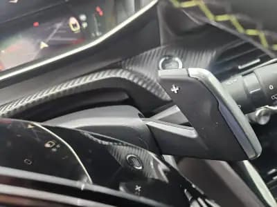 Sell Peugeot 2008 2021 - 19500 EUR, 61150 km - AUTO.MOTO.pt