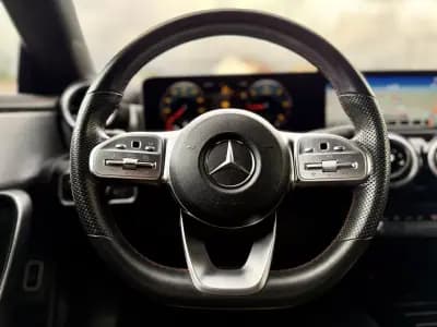 Vendo Mercedes-Benz CLA 180 2019 - 29950 EUR, 73000 km - AUTO.MOTO.pt