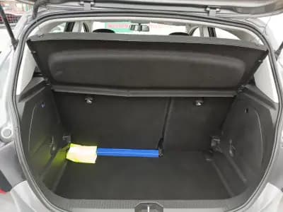 Sell Opel Corsa 2015 - 7750 EUR, 115569 km - AUTO.MOTO.pt