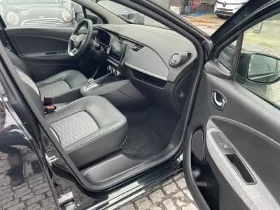 Vendo Renault Zoe 2020 - 15250 EUR, 80651 km - AUTO.MOTO.pt
