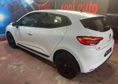 Vendo Renault Clio 2022 - 17899 EUR, 38000 km - AUTO.MOTO.pt