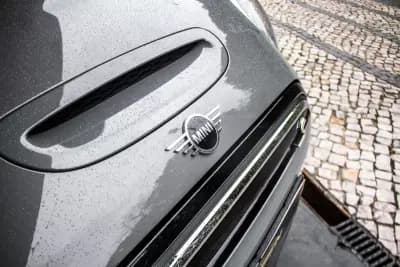 Vendo MINI 2021 - 17980 EUR, 78086 km - AUTO.MOTO.pt