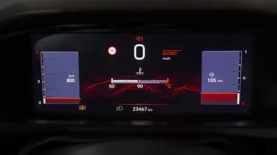 Vendo Jeep Avenger 2024 - 20900 EUR, 23500 km - AUTO.MOTO.pt