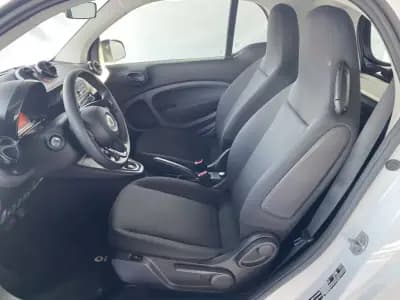 Sell Smart Fortwo Cabrio 2021 - 11500 EUR, 25425 km - AUTO.MOTO.pt