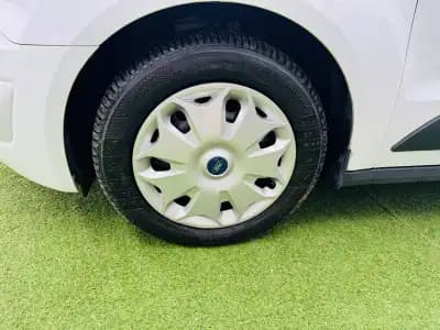 Sell Ford 1.5 TDCi 220 L1 Trend 2015 - 10000 EUR, 140000 km - AUTO.MOTO.pt