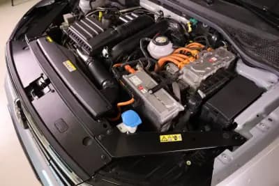 Vendo Volkswagen Passat Variant 2021 - 25990 EUR, 70682 km - AUTO.MOTO.pt