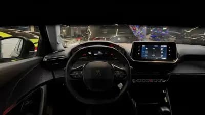 Sell Peugeot 2008 2021 - 15490 EUR, 68523 km - AUTO.MOTO.pt