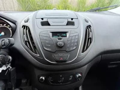 Sell Ford Transit Courier 2019 - 9990 EUR, 169990 km - AUTO.MOTO.pt