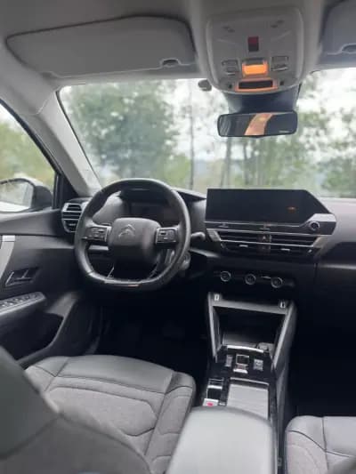 Vendo Citroën C4 2023 - 21500 EUR, 141295 km - AUTO.MOTO.pt