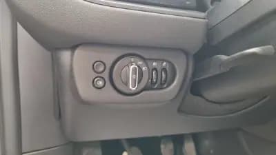 Vendo MINI Clubman 2018 - 12750 EUR, 286464 km - AUTO.MOTO.pt