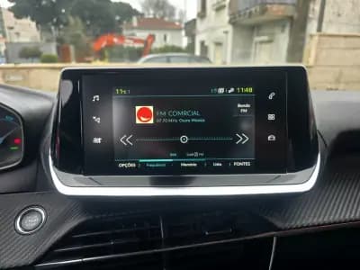 Sell Peugeot e-208 2020 - 15750 EUR, 56000 km - AUTO.MOTO.pt