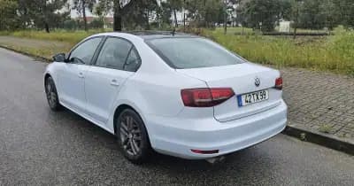 Vendo Volkswagen Jetta 2017 - 8990 EUR, 260000 km - AUTO.MOTO.pt