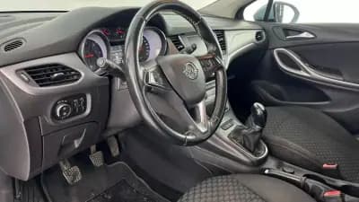 Vendo Opel Astra Sports Tourer 2017 - 8999 EUR, 120000 km - AUTO.MOTO.pt