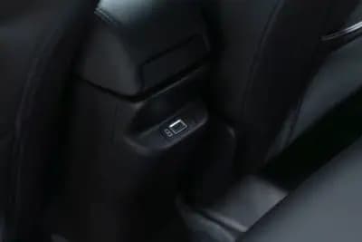 Vendo Jeep Avenger 2023 - 20950 EUR, 10000 km - AUTO.MOTO.pt