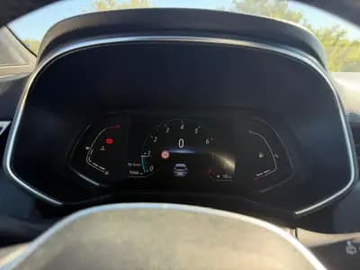 Vendo Renault Clio 2020 - 13480 EUR, 93000 km - AUTO.MOTO.pt