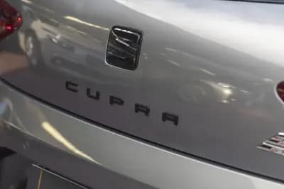 Vendo SEAT Leon 2015 - 20900 EUR, 131530 km - AUTO.MOTO.pt