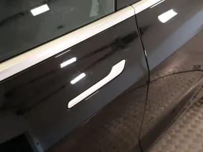 Vendo Tesla Model 3 2020 - 22500 EUR, 151000 km - AUTO.MOTO.pt