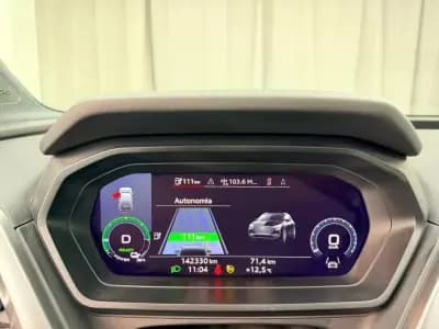 Vendo Audi Q4 e-tron 2021 - 27750 EUR, 142000 km - AUTO.MOTO.pt