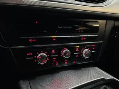 Vendo Audi A6 Avant 2011 - 14950 EUR, 197000 km - AUTO.MOTO.pt