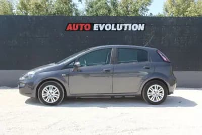 Vendo Fiat Punto 2013 - 7700 EUR, 97000 km - AUTO.MOTO.pt