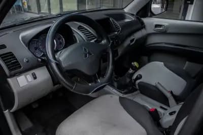 Vendo Mitsubishi L200 2010 - 19390 EUR, 192503 km - AUTO.MOTO.pt