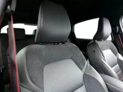 Vendo Renault Arkana 2021 - 23250 EUR, 52400 km - AUTO.MOTO.pt