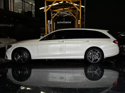 Sell Mercedes-Benz E 300 2019 - 33490 EUR, 105000 km - AUTO.MOTO.pt