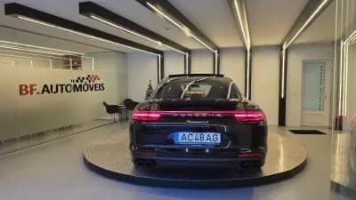 Sell Porsche Panamera 2020 - 84500 EUR, 42501 km - AUTO.MOTO.pt
